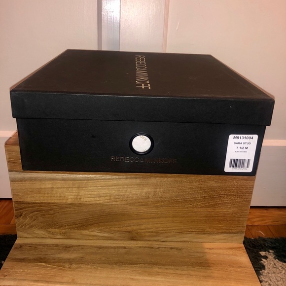Rebecca Minkoff Sara Stud boot w/ Box - Picture 3 of 8